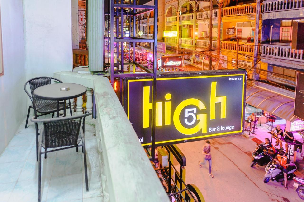 High5 Guesthouse Pattaya Buitenkant foto