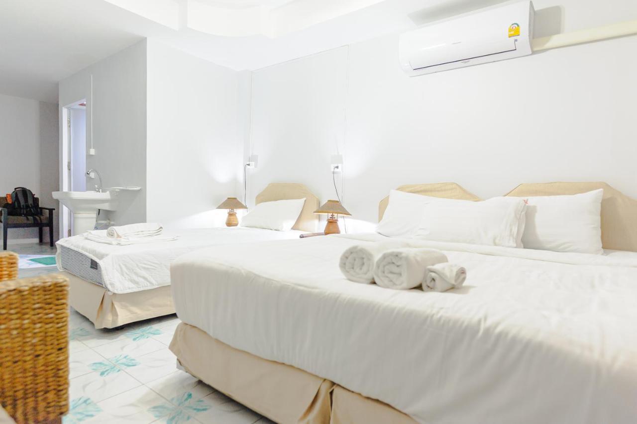 High5 Guesthouse Pattaya Buitenkant foto