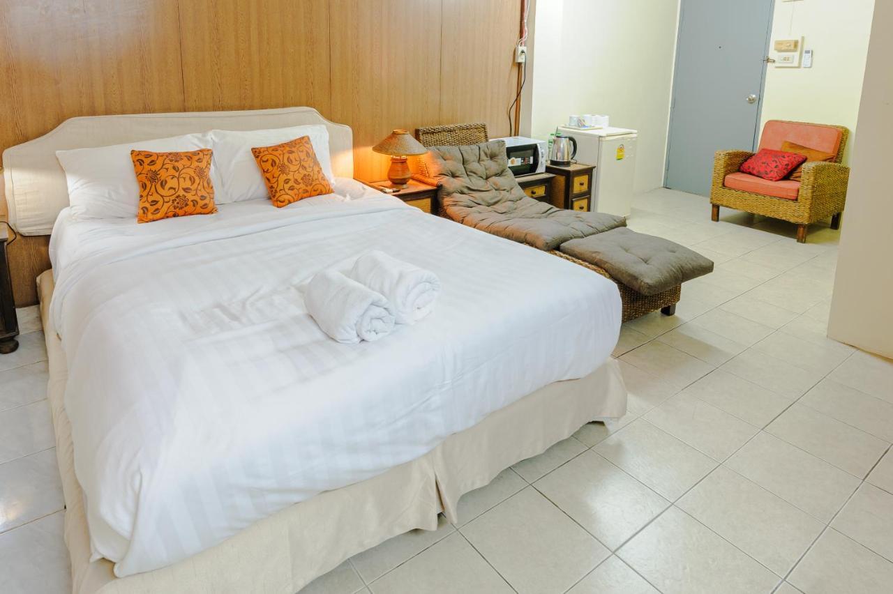 High5 Guesthouse Pattaya Buitenkant foto