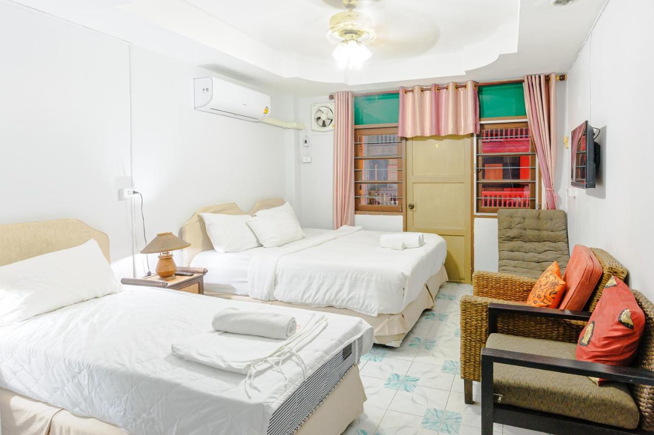 High5 Guesthouse Pattaya Buitenkant foto