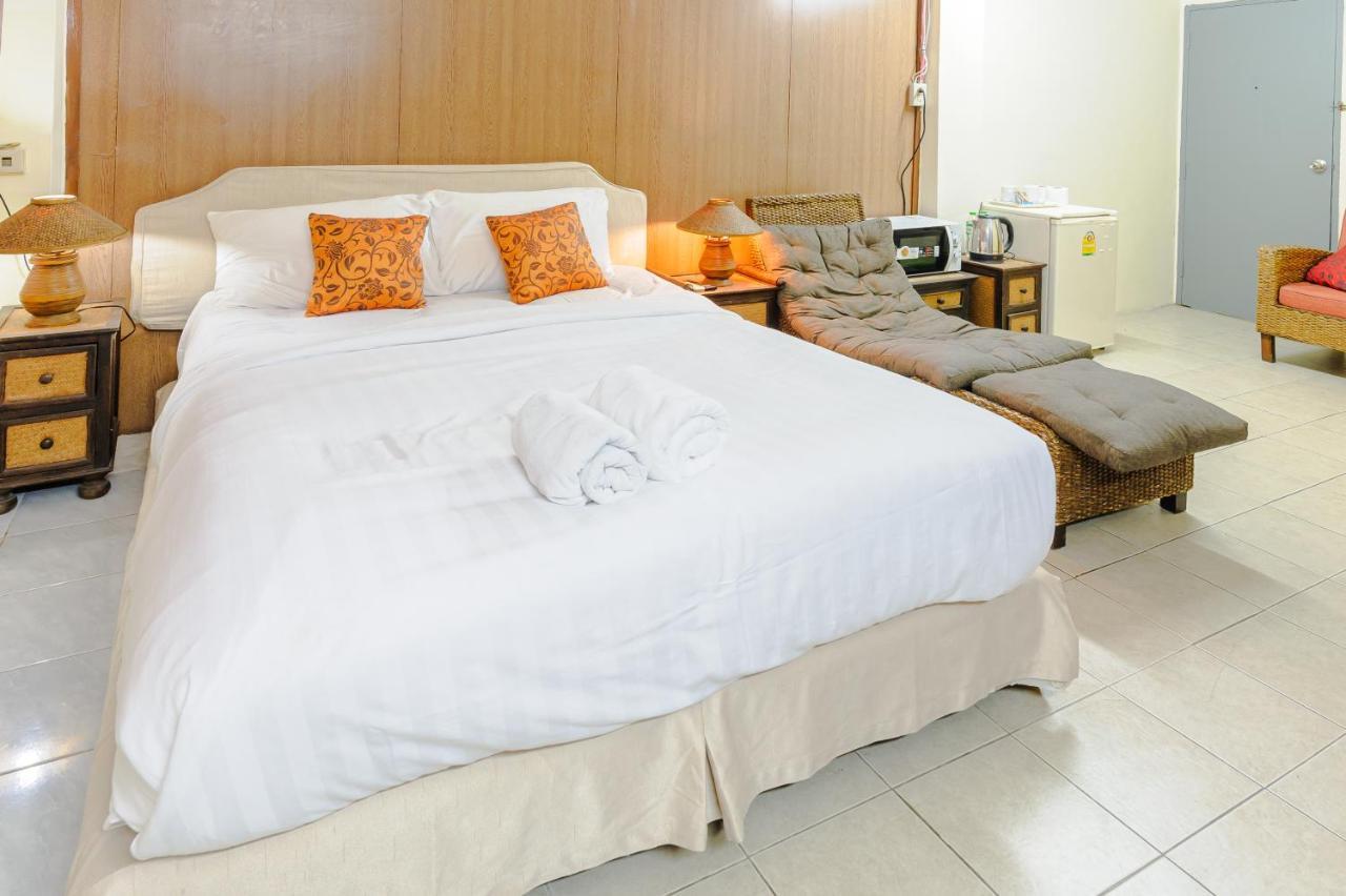 High5 Guesthouse Pattaya Buitenkant foto