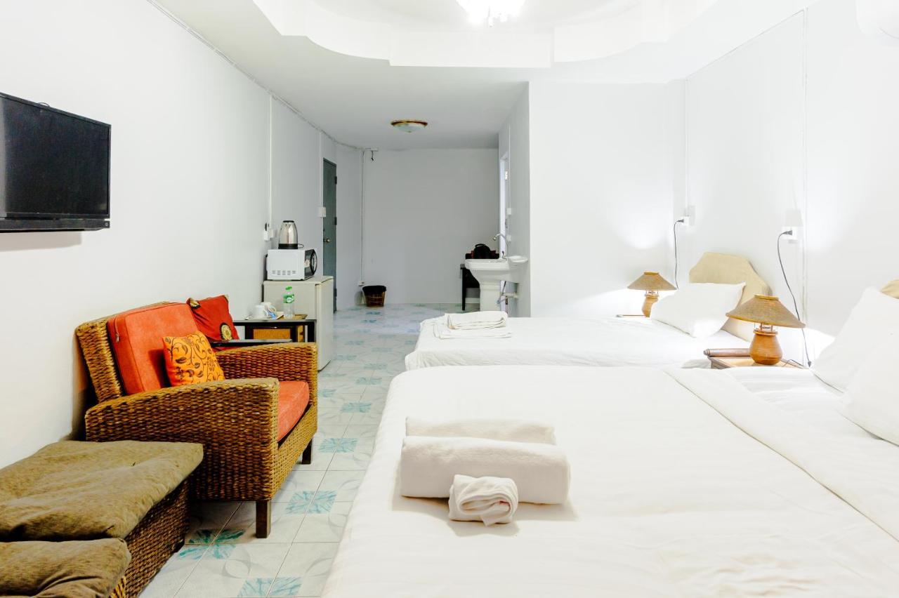 High5 Guesthouse Pattaya Buitenkant foto