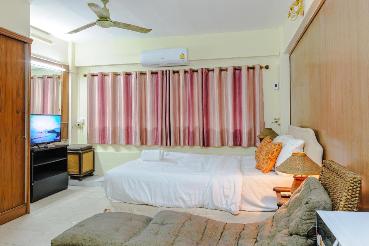 High5 Guesthouse Pattaya Buitenkant foto