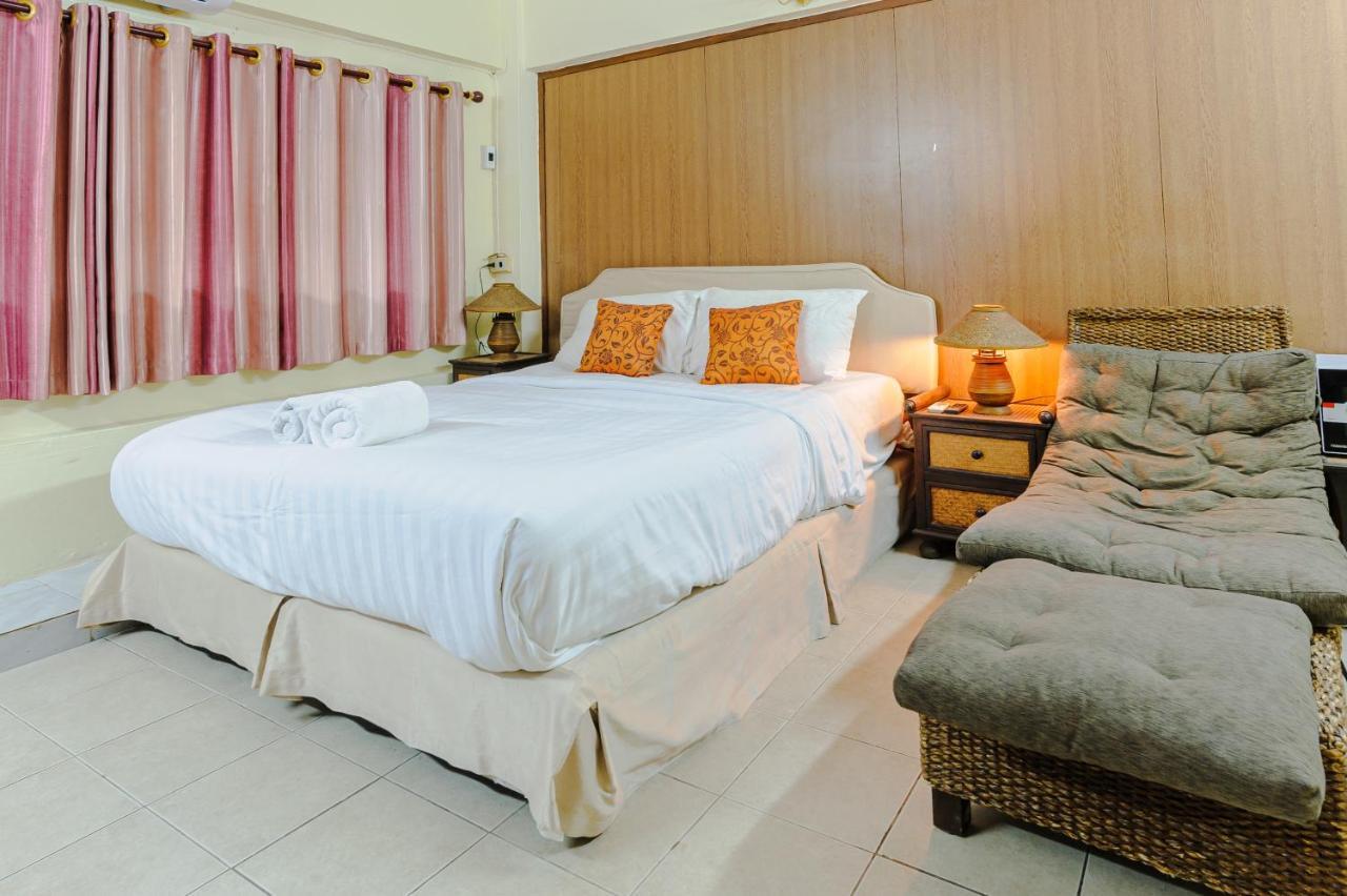 High5 Guesthouse Pattaya Buitenkant foto
