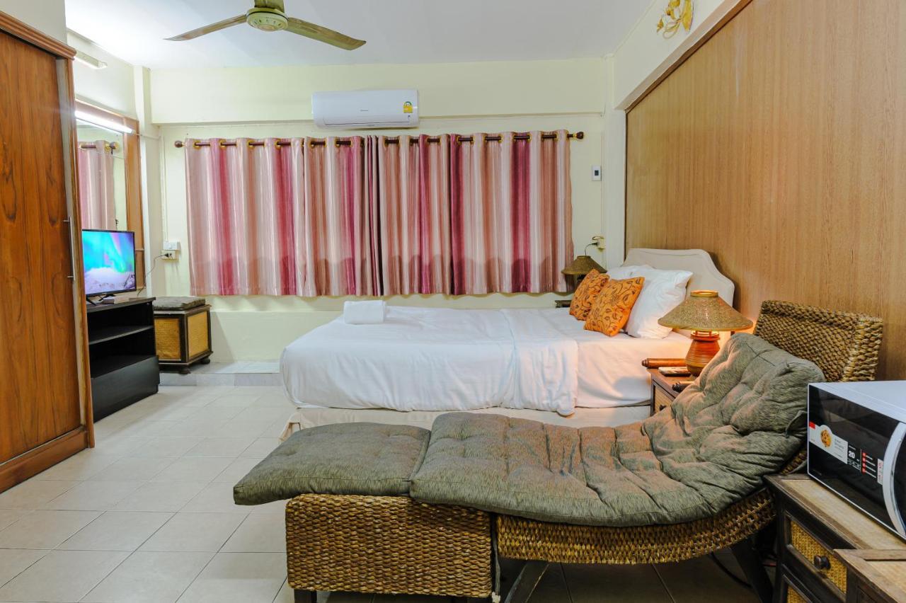 High5 Guesthouse Pattaya Buitenkant foto