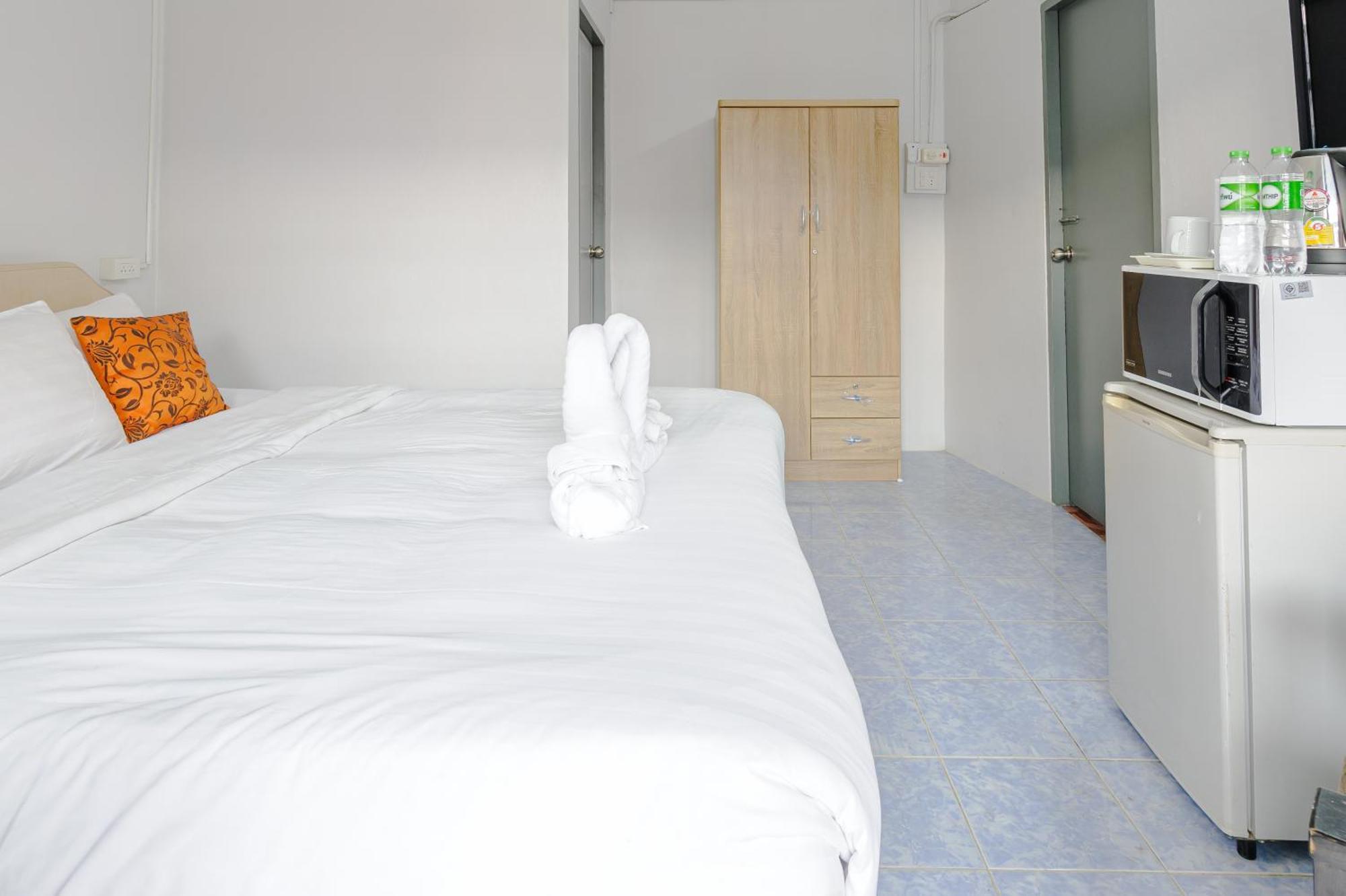 High5 Guesthouse Pattaya Buitenkant foto