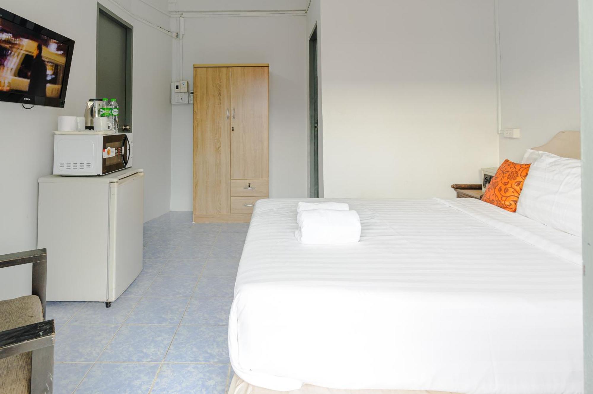 High5 Guesthouse Pattaya Buitenkant foto